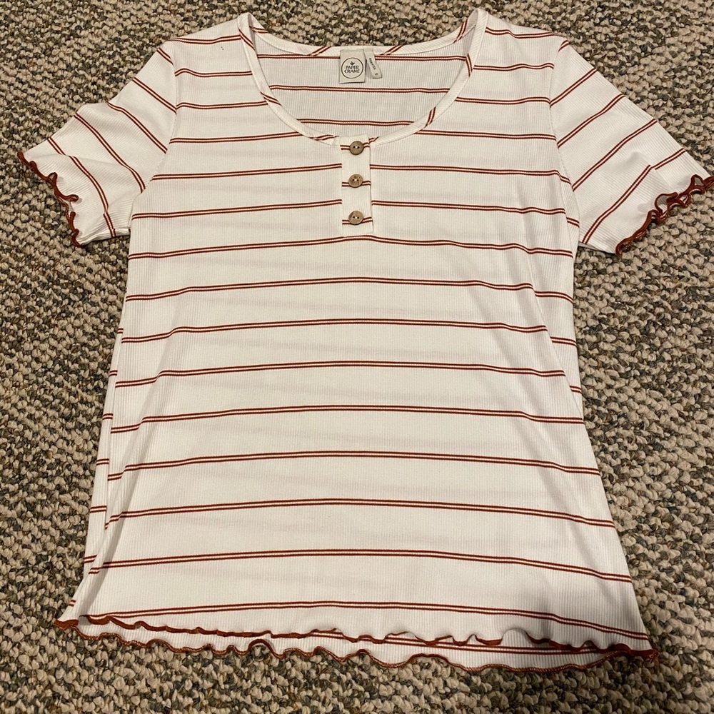 Paper crane White and red striped shirt